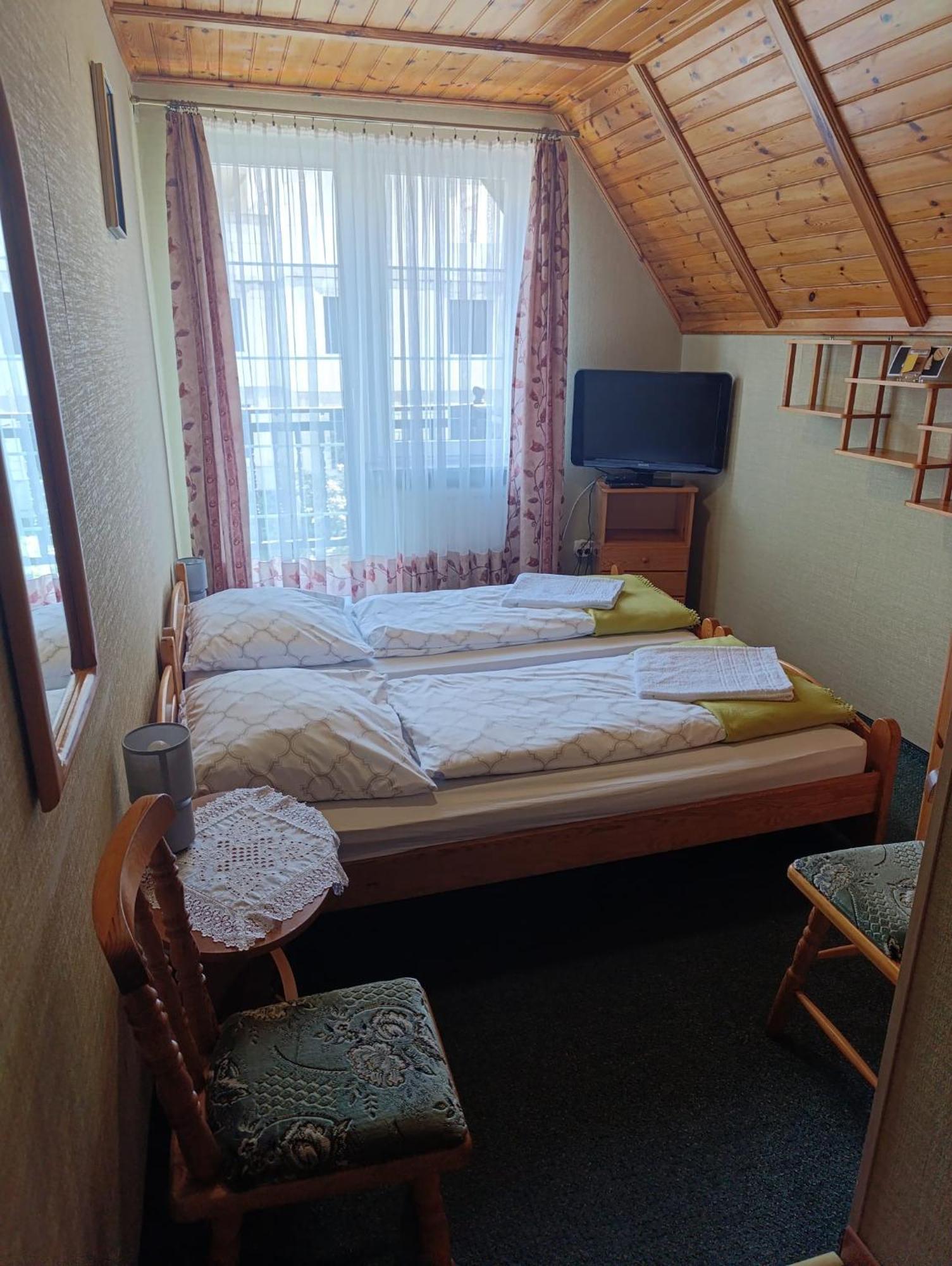 Karkoz Bed & Breakfast
